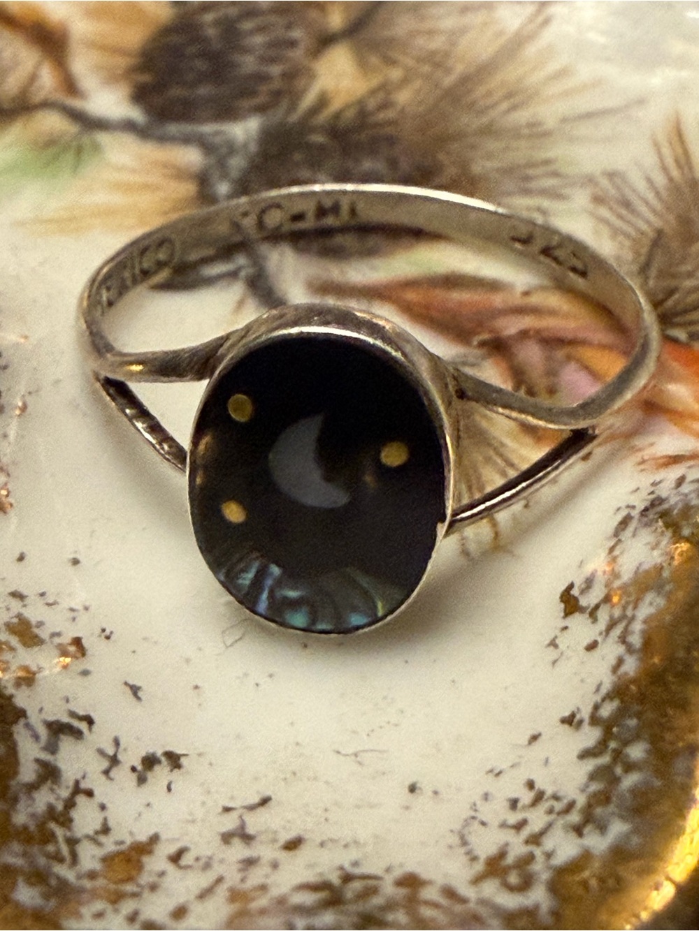 VTG Signed Mexico Zuni Ring Sterling Abalone & Black Onyx Inlay Crescent Moon